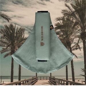 NWOT TODDLER CARRIER FERN